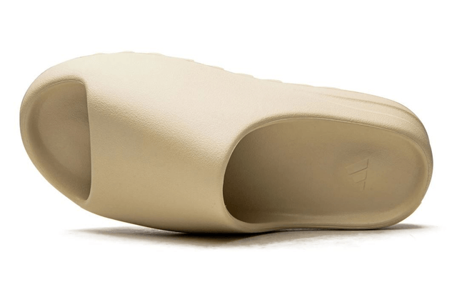 Yeezy Slide Bone 2022