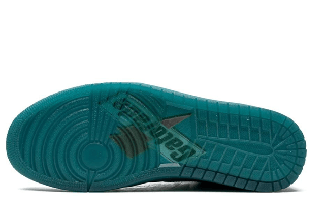 Air Jordan 1 Retro Hi OG G8RD Blue Lagoon