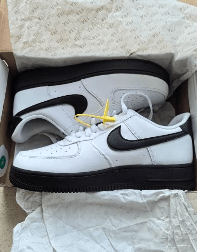 Nike Air Force 1 '07