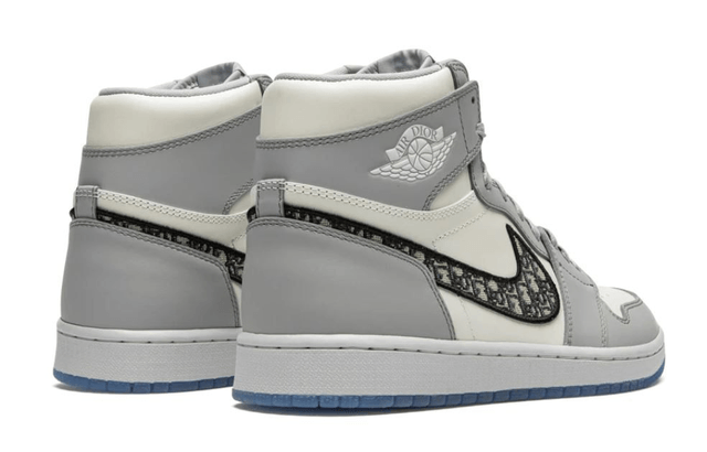 Air Jordan 1 Retro High Dior