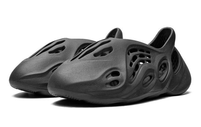 Yeezy Foam Runner Onyx