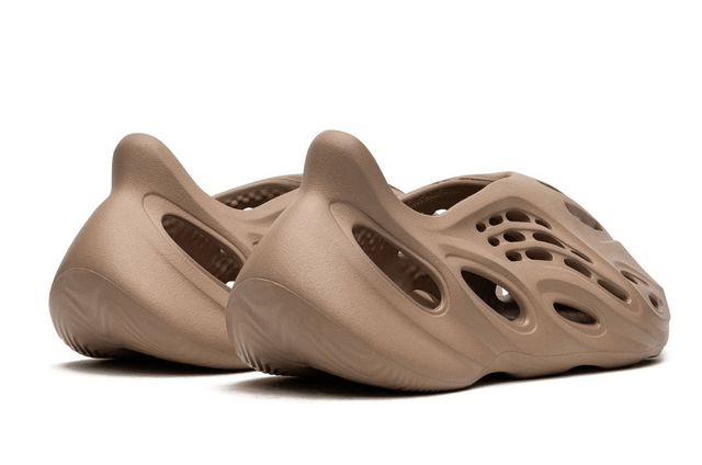 Yeezy Foam Runner Clay Taupe