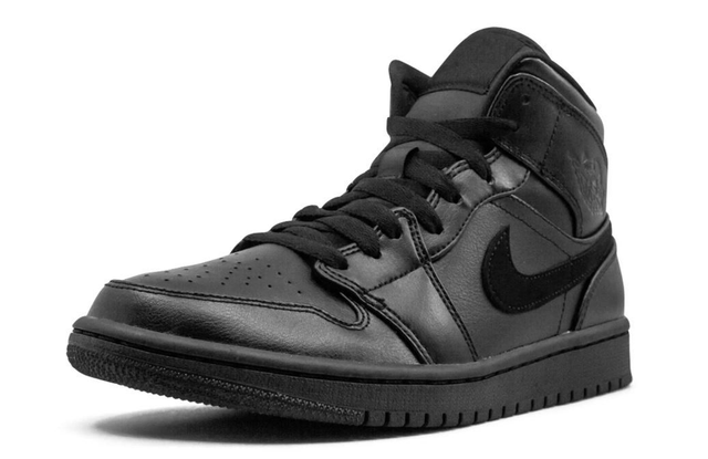 Air Jordan 1 Mid Triple black