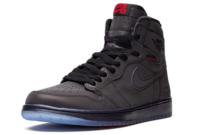 Air Jordan 1 High Zoom Fearless