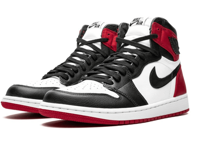 AIR JORDAN 1 HIGH OG WMNS Satin Black Toe