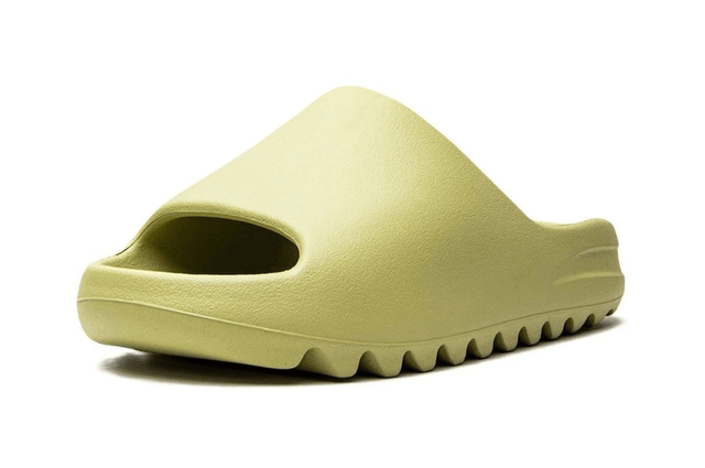 Yeezy Slide Resin 2022