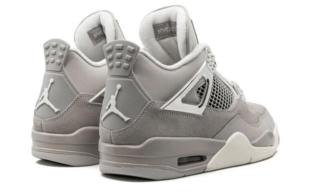 AIR JORDAN 4 WMNS Frozen Moments