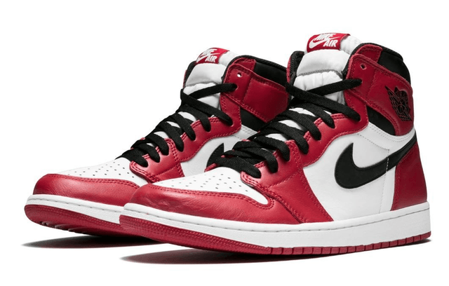 Air Jordan 1 Retro High OG Chicago