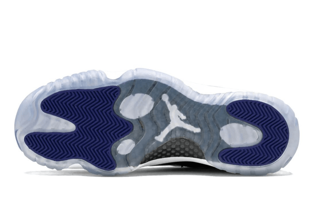 Air Jordan 11 Retro Concord