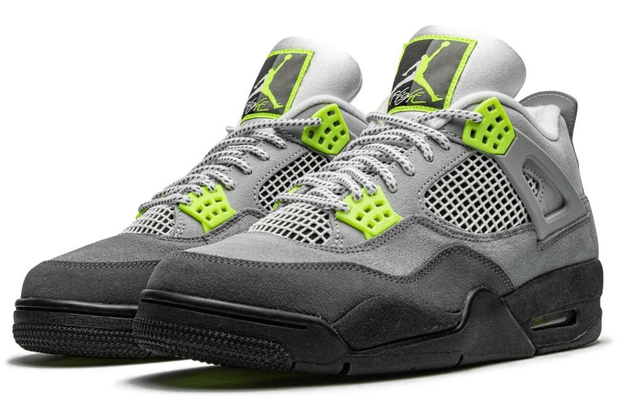Air Jordan 4 Retro SE Neon