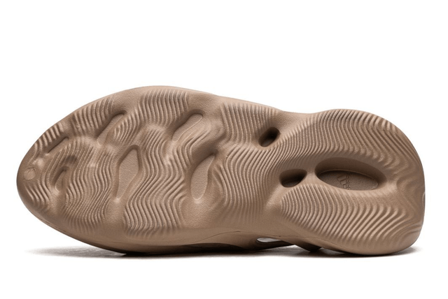 Yeezy Foam Runner Clay Taupe