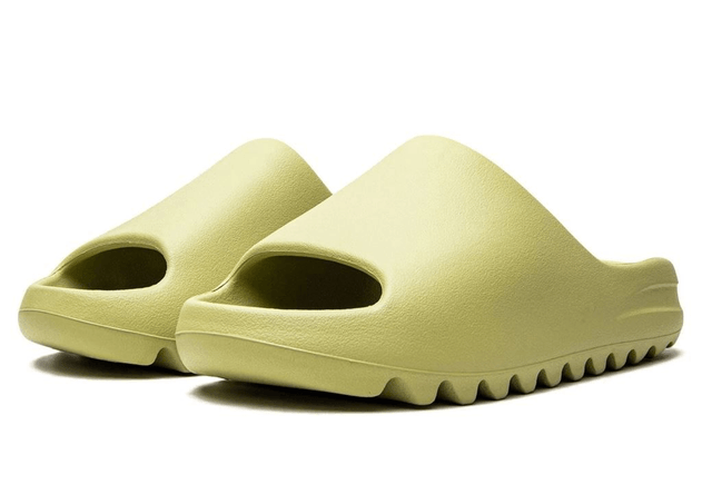 Yeezy Slide Resin 2022