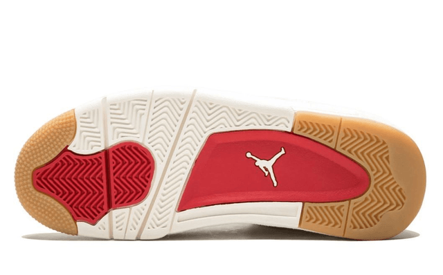 Air Jordan 4 Retro Levis NRG White Denim