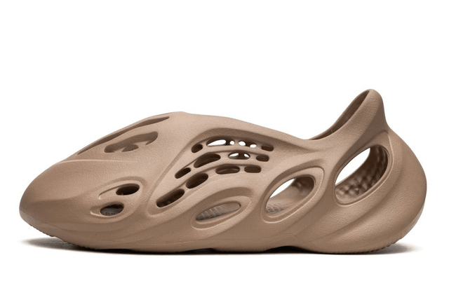 Yeezy Foam Runner Clay Taupe